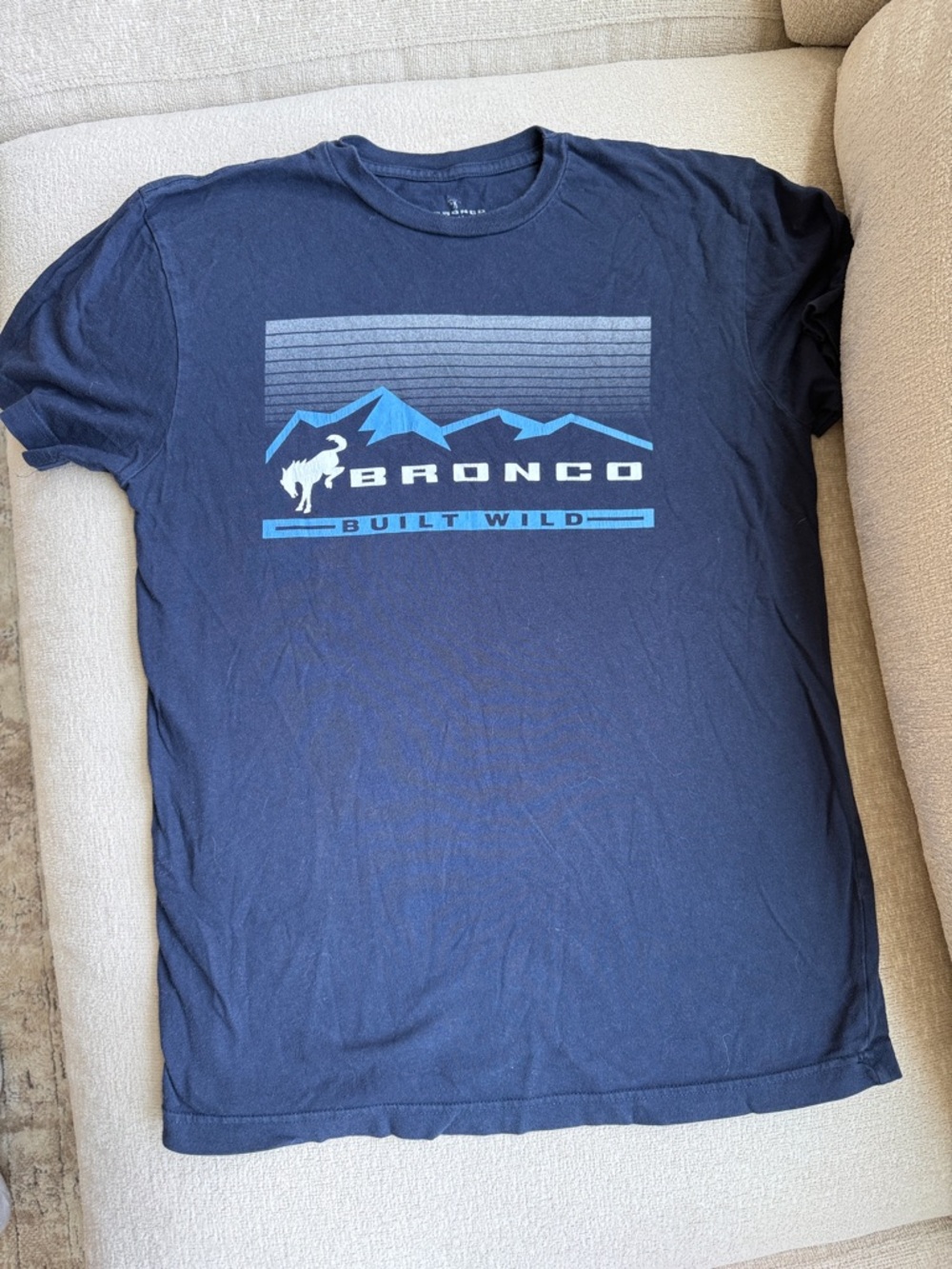 Men's bronco tee